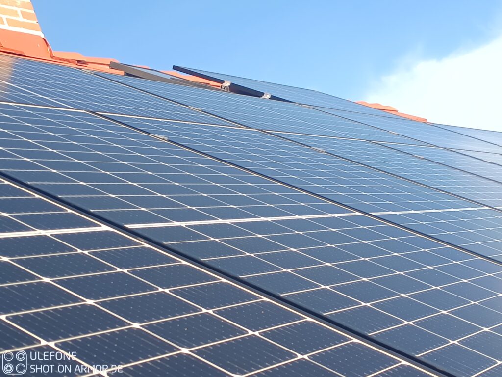 ☀️ Fotovoltaická elektrárna 7,28 kWp s baterií 11,6 kWh 🔋 Počedělice
