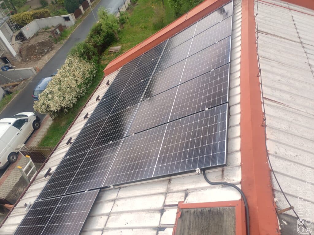 ☀️ Fotovoltaická elektrárna 5,01 kWp s baterií 11,6 kWh 🔋 Pokratice